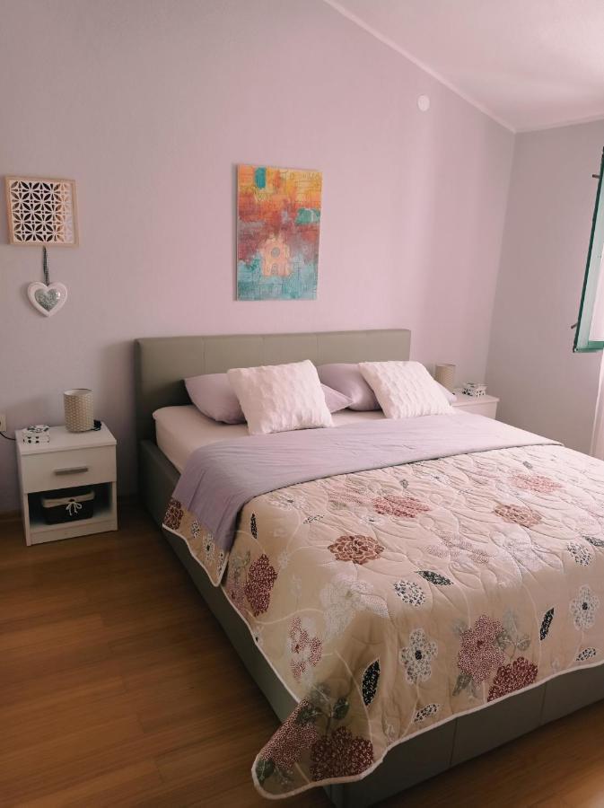 Apartment Silvija Vinišće Kültér fotó