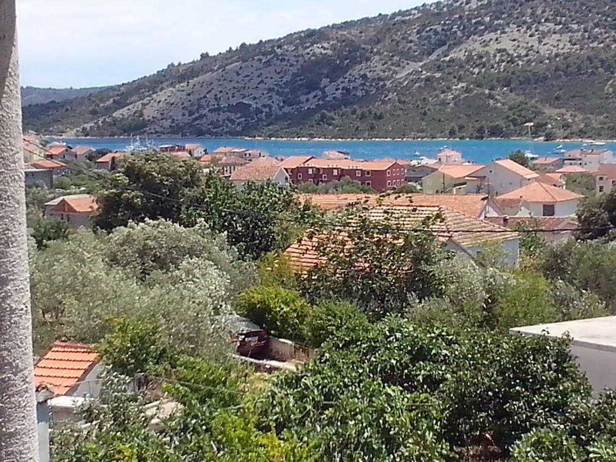 Apartment Silvija Vinišće Kültér fotó