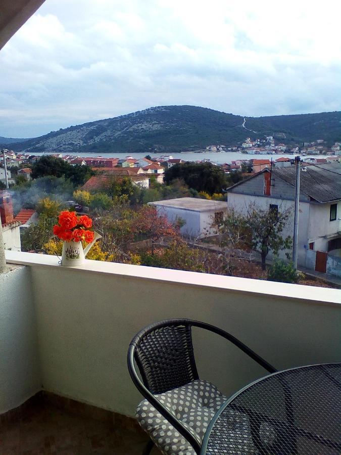 Apartment Silvija Vinišće Kültér fotó